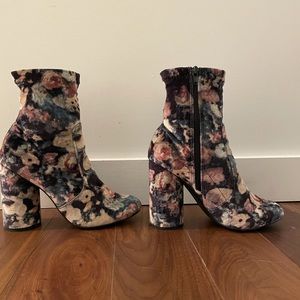 Velvet flower booties size 8